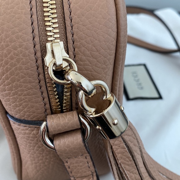 GUCCI Soho Disco Bag in Rose Beige Leather - Picture 9 of 15